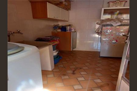 Casa à venda com 210m², 2 quartos e 4 vagas