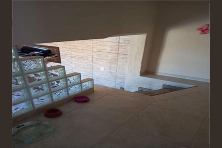 Casa à venda com 210m², 2 quartos e 4 vagas