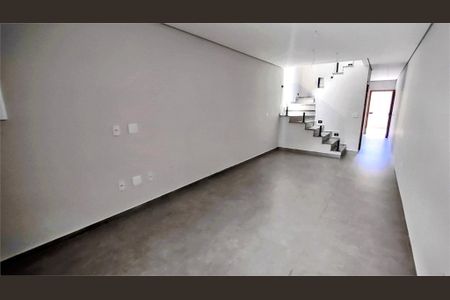 Casa à venda com 130m², 3 quartos e 2 vagas