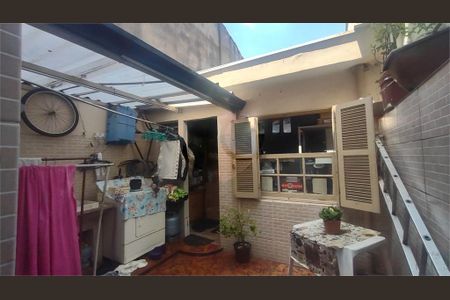 Casa à venda com 83m², 2 quartos e 1 vaga