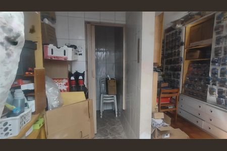 Casa à venda com 83m², 2 quartos e 1 vaga