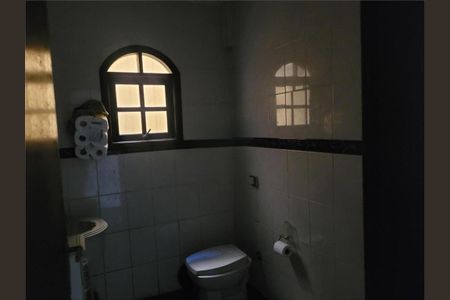 Casa à venda com 220m², 3 quartos e 5 vagas