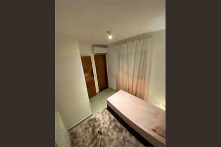 Casa à venda com 2 quartos, 65m² em Vila Tiradentes, São Paulo