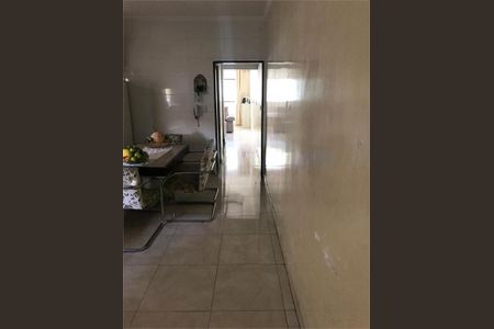 Casa à venda com 156m², 3 quartos e 4 vagas