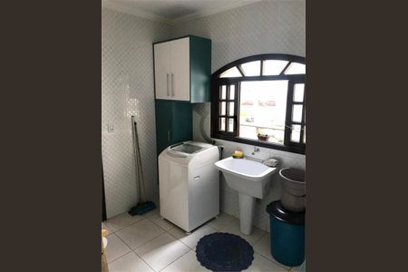 Casa à venda com 156m², 3 quartos e 4 vagas