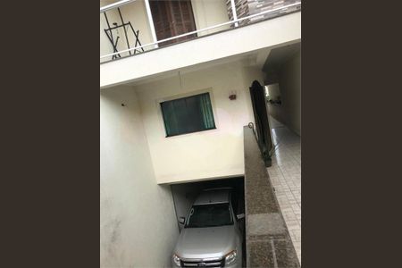 Casa à venda com 156m², 3 quartos e 4 vagas