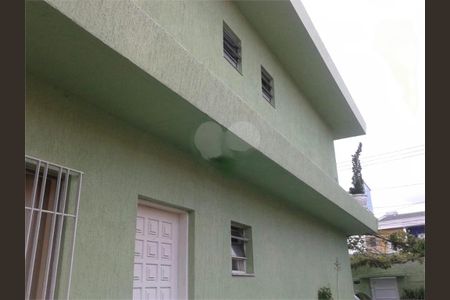 Casa à venda com 155m², 3 quartos e 8 vagas