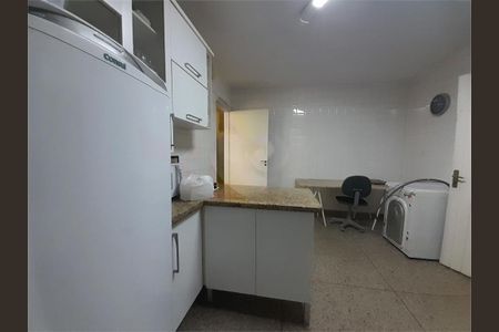 Casa à venda com 172m², 3 quartos e 2 vagas