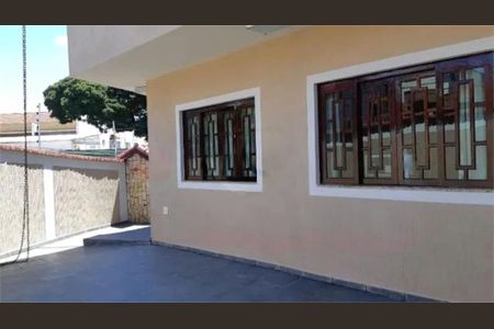Casa à venda com 164m², 3 quartos e 3 vagas