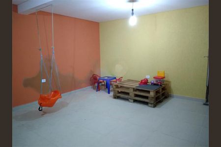 Casa à venda com 247m², 4 quartos e 4 vagas