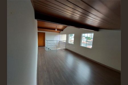 Casa à venda com 247m², 4 quartos e 4 vagas