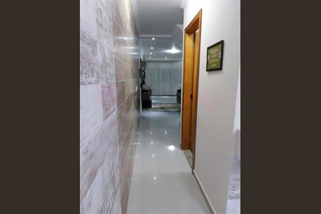 Casa à venda com 247m², 4 quartos e 4 vagas