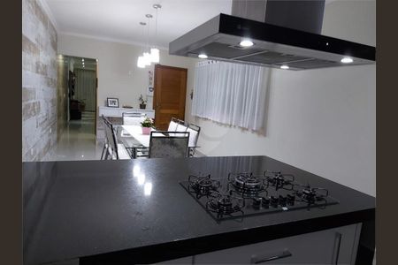 Casa à venda com 247m², 4 quartos e 4 vagas