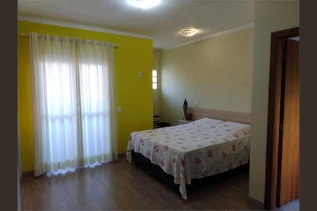 Casa à venda com 247m², 4 quartos e 4 vagas