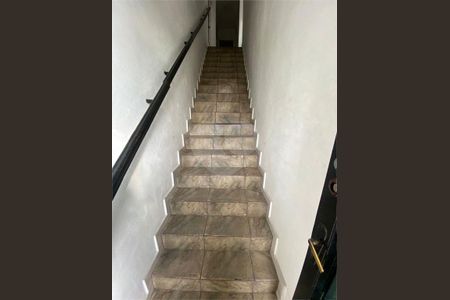 Casa à venda com 242m², 3 quartos e sem vaga