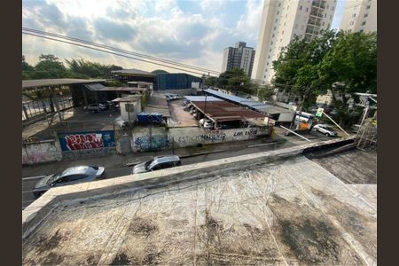 Casa à venda com 242m², 3 quartos e sem vaga