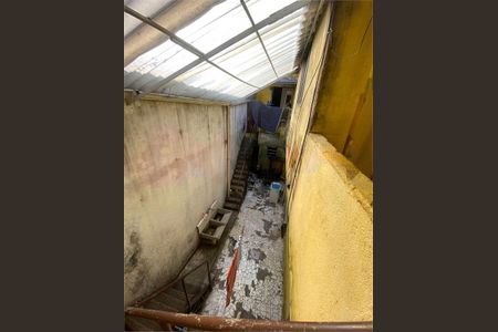 Casa à venda com 242m², 3 quartos e sem vaga