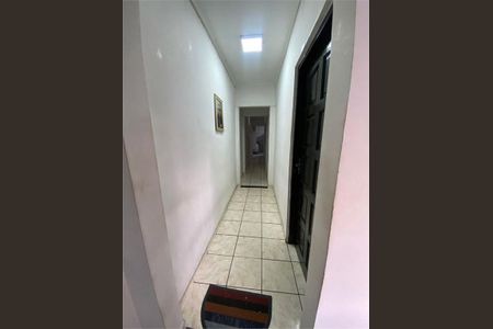 Casa à venda com 242m², 3 quartos e sem vaga