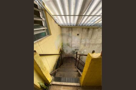 Casa à venda com 242m², 3 quartos e sem vaga