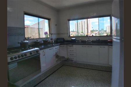 Casa à venda com 420m², 4 quartos e 6 vagas