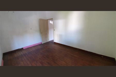 Casa à venda com 82m², 2 quartos e sem vaga