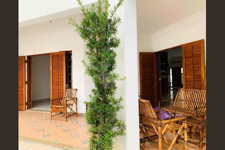 Casa à venda com 600m², 4 quartos e 6 vagas