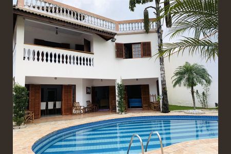 Casa à venda com 600m², 4 quartos e 6 vagas