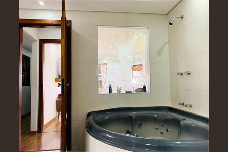Casa à venda com 600m², 4 quartos e 6 vagas