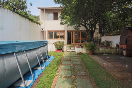 Casa à venda com 450m², 6 quartos e 4 vagas