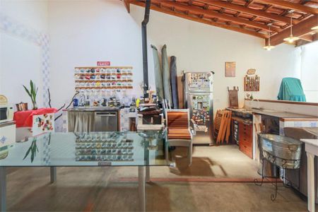Casa à venda com 450m², 6 quartos e 4 vagas