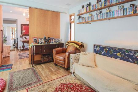 Casa à venda com 450m², 6 quartos e 4 vagas