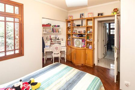 Casa à venda com 419m², 4 quartos e 2 vagas