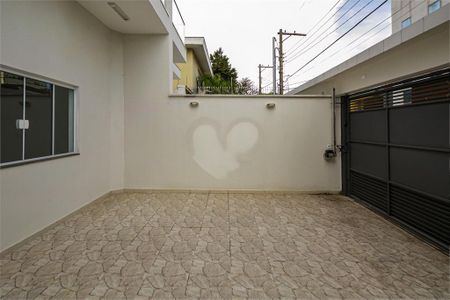 Casa à venda com 140m², 3 quartos e 2 vagas