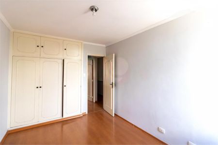 Casa à venda com 142m², 4 quartos e 2 vagas