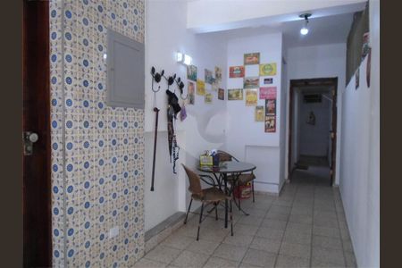 Casa à venda com 300m², 2 quartos e 2 vagas