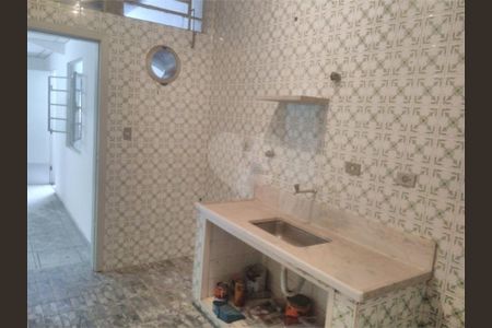 Casa à venda com 180m², 3 quartos e 2 vagas