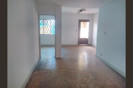 Casa à venda com 180m², 3 quartos e 2 vagas