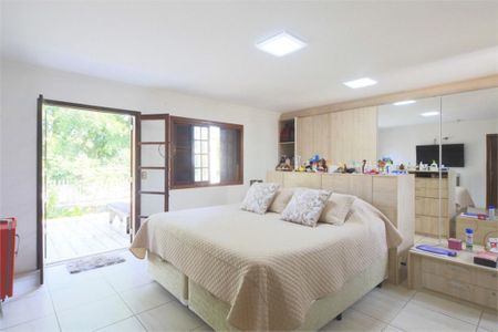 Casa à venda com 395m², 5 quartos e 4 vagas
