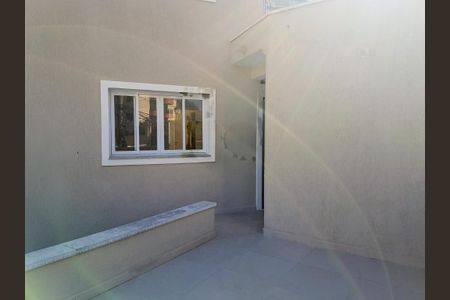 Casa à venda com 133m², 3 quartos e 2 vagas