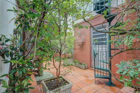 Casa à venda com 380m², 4 quartos e 3 vagas