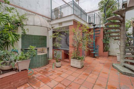 Casa à venda com 380m², 4 quartos e 3 vagas