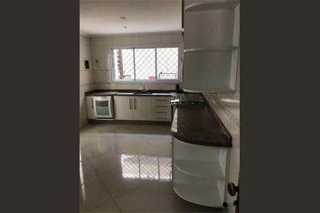 Casa à venda com 236m², 4 quartos e 2 vagas