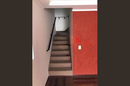 Casa à venda com 236m², 4 quartos e 2 vagas