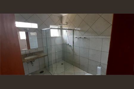 Casa à venda com 334m², 3 quartos e 3 vagas