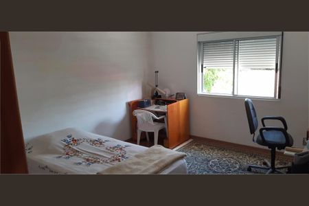 Casa à venda com 334m², 3 quartos e 3 vagas