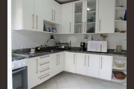 Casa à venda com 158m², 3 quartos e 2 vagas