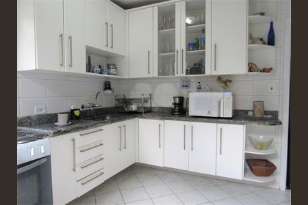 Casa à venda com 158m², 3 quartos e 2 vagas