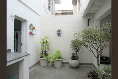 Casa à venda com 158m², 3 quartos e 2 vagas