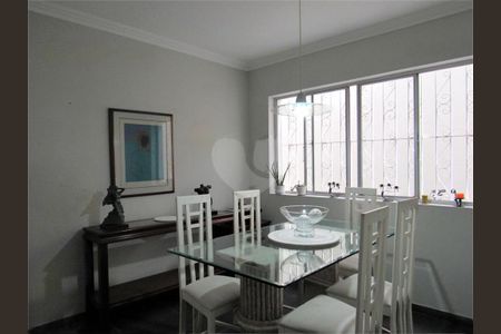 Casa à venda com 158m², 3 quartos e 2 vagas