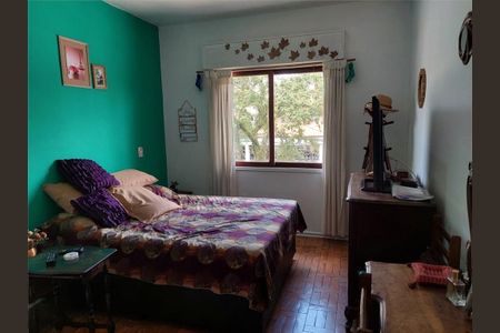 Casa à venda com 131m², 3 quartos e 2 vagas